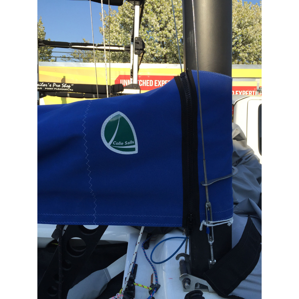 E Scow Sail Cover: Colie Deluxe