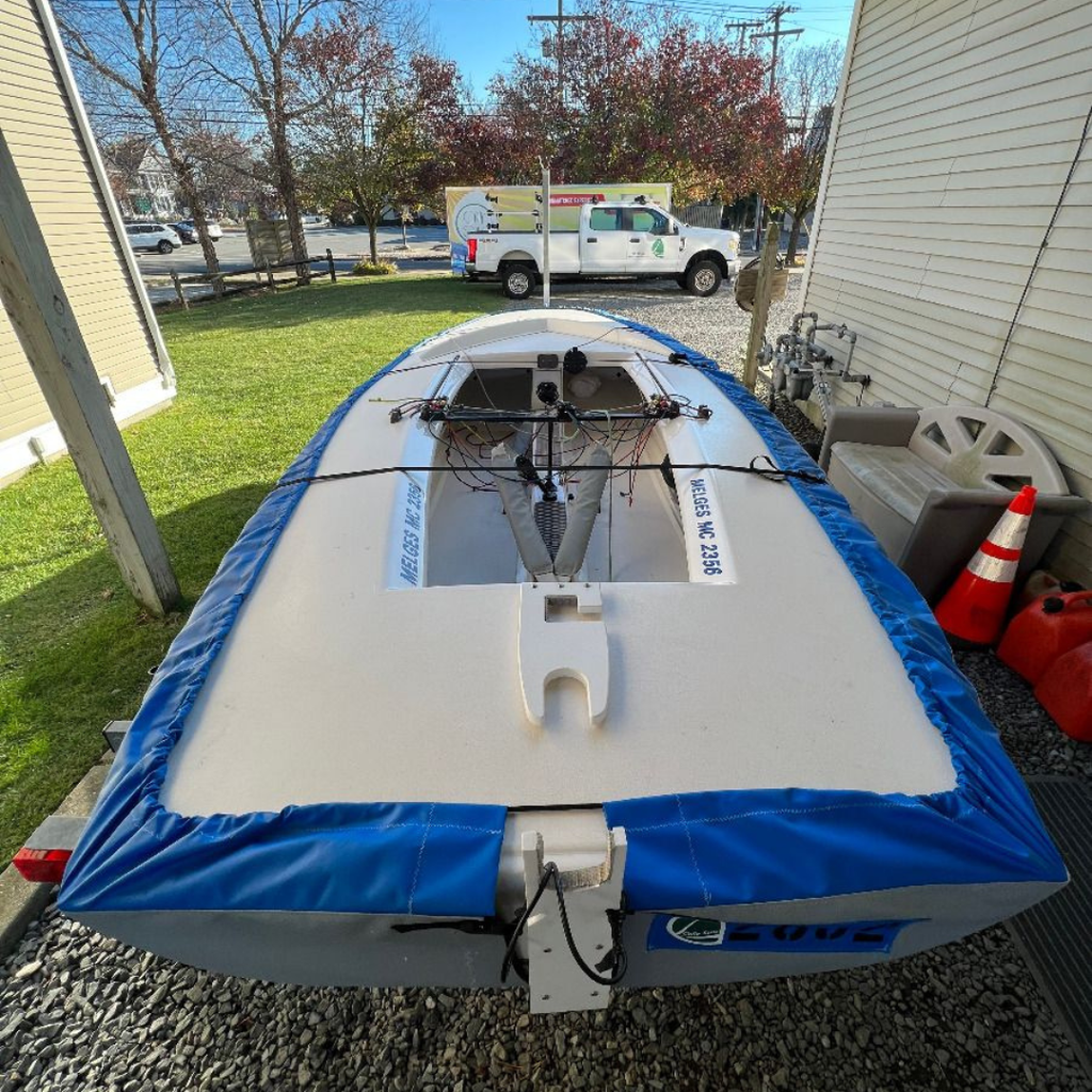 MC Scow Bottom Cover: Colie Deluxe